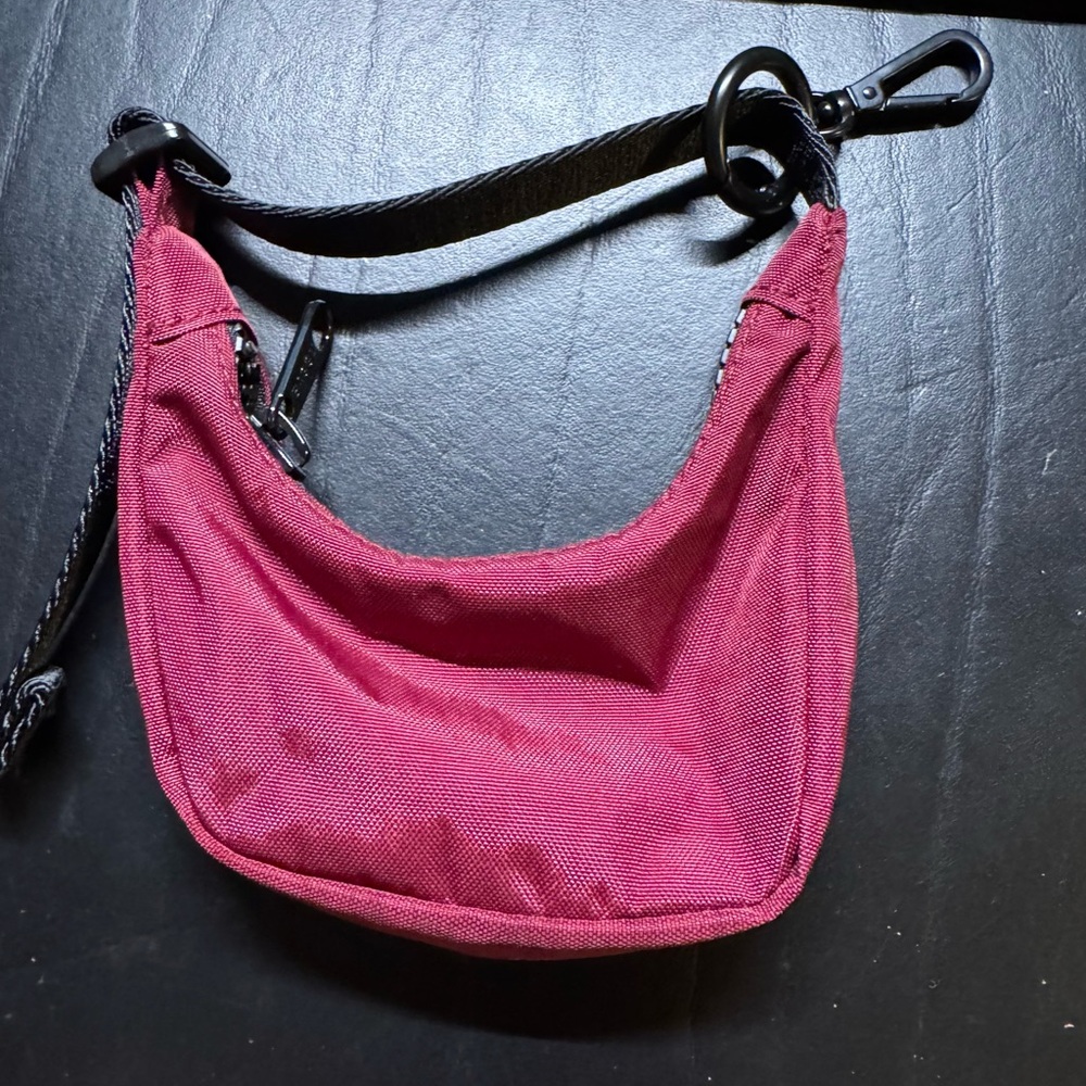 Baggu Crescent Bag Charm in maroon